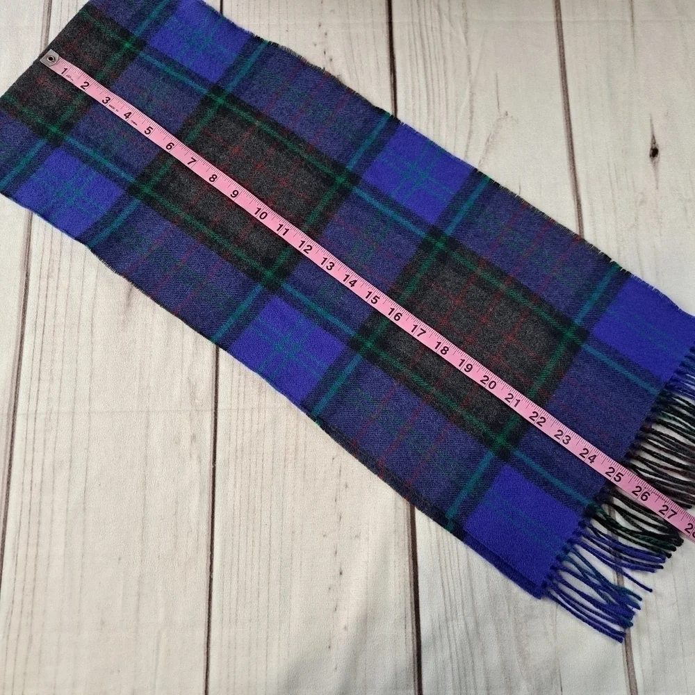 Scottish Tartan Plaid Scarf Feels like wool blend No Tag
